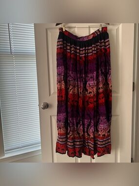 Vintage 1990s Long Elegant Legs Maxi Broomstick Floral Pleated Skirt Size XL Red